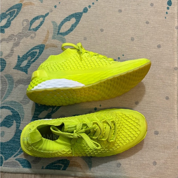 Neon nobull running shoes - Picture 3 of 5